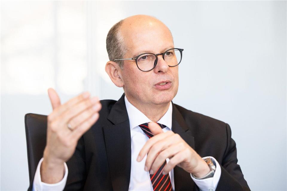 Unter der Leitung von Vorstandschef Ralf Kiesslich soll die Unimedizin bis 2030 operativ die schwarze Null erreichen. (Archivfoto)Lando Hass/dpa