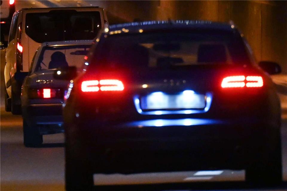 Unübersichtliche Situation, Spurwechsel und Abbremsen: Hat immer der Auffahrende nach einem Unfall Schuld?Marijan Murat/dpa/dpa-tmn