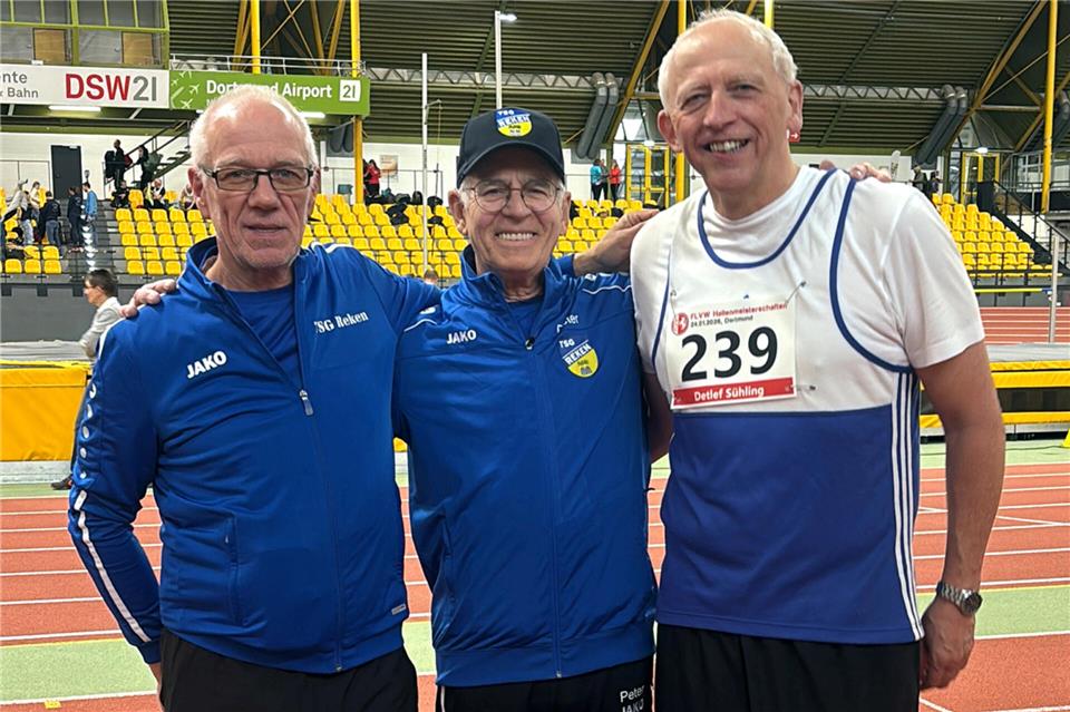 Unvermindert ehrgeizig und erfolgreich: (von links) Manfred Wameling, Heinz-Peter Ruttert und Detlef Sühling, der nach 32 Jahren in Dortmund sein Wettkampf-Comeback feierte, von der TSG Reken.