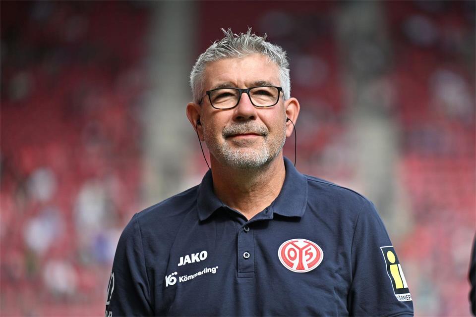 Urs Fischer hofft nach der Länderspielpause auf einen guten Start mit Mainz 05 (Archivbild).Torsten Silz/dpa