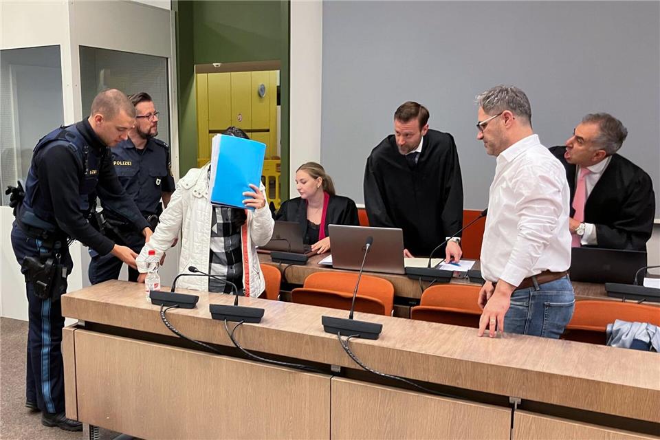 Ursprünglich hatte die Angeklagte sich im Prozess äußern wollen. (Archivbild)Britta Schultejans/dpa