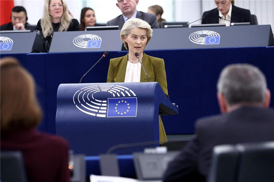 Ursula von der Leyen betonte die Bedeutung des Bürokratieabbaus für Europas Wettbewerbsfähigkeit. Frederick Florin/AFP/dpa