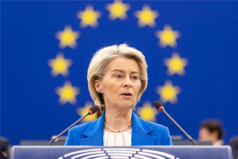 Ursula von der Leyen ist seit 2019 Präsidentin der Europäischen Kommission. (Archivbild)Philipp von Ditfurth/dpa