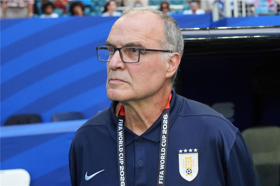Uruguays Trainer Marcelo Bielsa.Rebecca Blackwell/AP/dpa