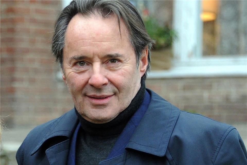 Uwe Kockisch - hier am Set - spielte auch in der ARD-Serie „Weissensee“.Bernd Settnik/dpa