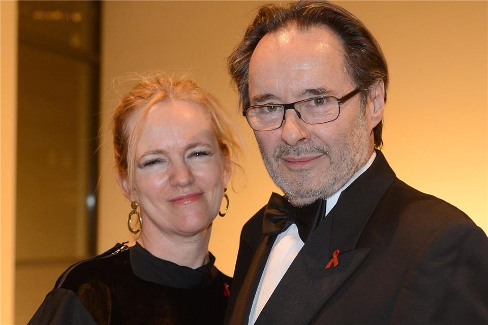Uwe Kockisch und seine Frau Christine Gautier - hier auf einem Bild aus dem Jahr 2013.Britta Pedersen/dpa