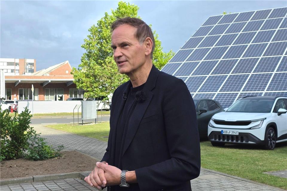 VW-Chef Oliver Blume muss sparen - was heißt das für das Werk in Zwickau? Frank Johannsen/dpa