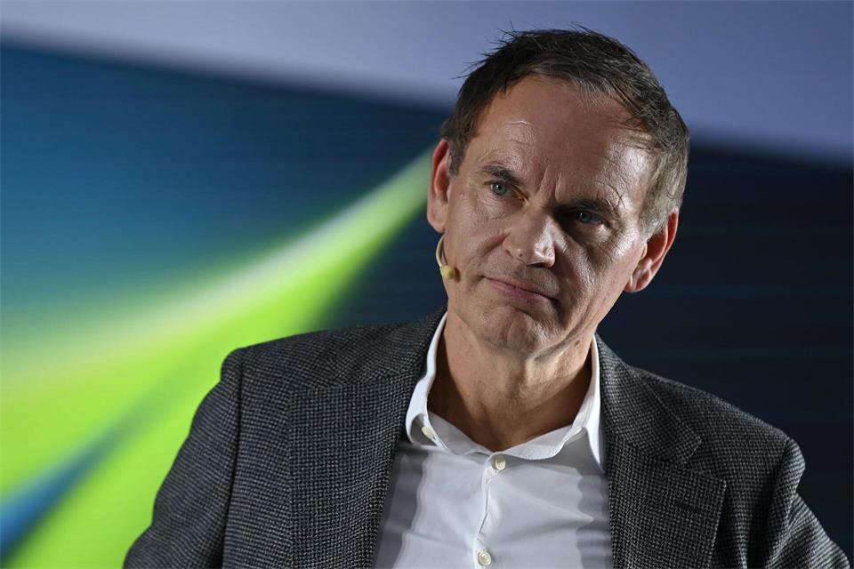 VW-Chef Oliver Blume sieht weiteren Handlungsbedarf. (Archivbild)Johannes Neudecker/dpa