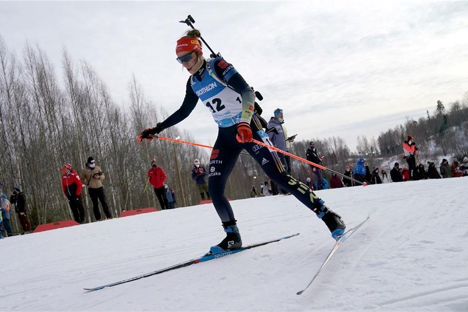 Solider Saisonstart für deutsche Biathletinnen  Vanessa Voigt erreicht durch ihren vierten Platz bereits im ersten Rennen die interne WM-Norm.
