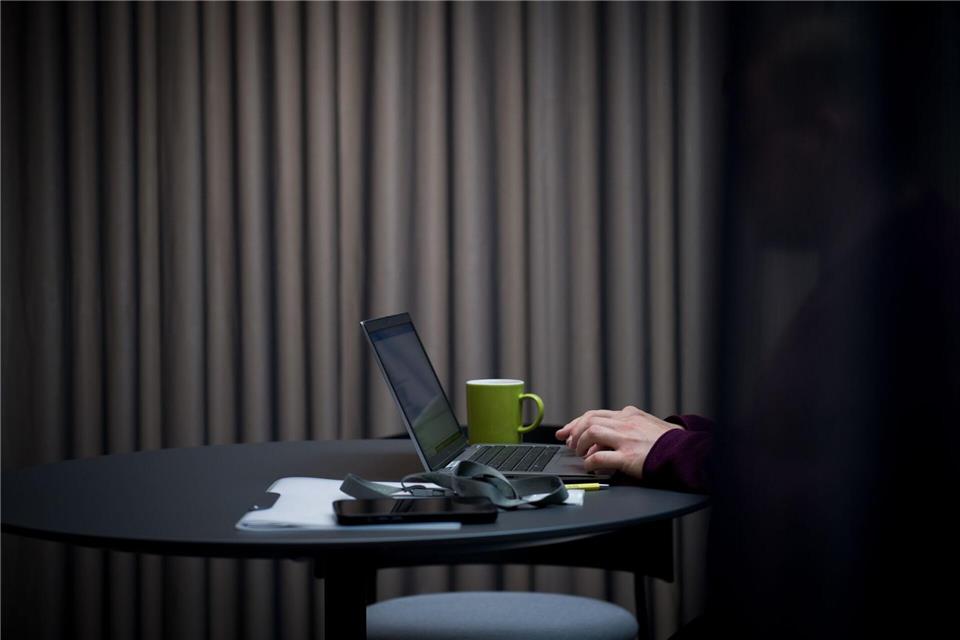 Verdeckte Agenda statt Glaubwürdigkeit und Nähe? Darunter kann das Vertrauen im Team schnell leiden.picture alliance / dpa-tmn