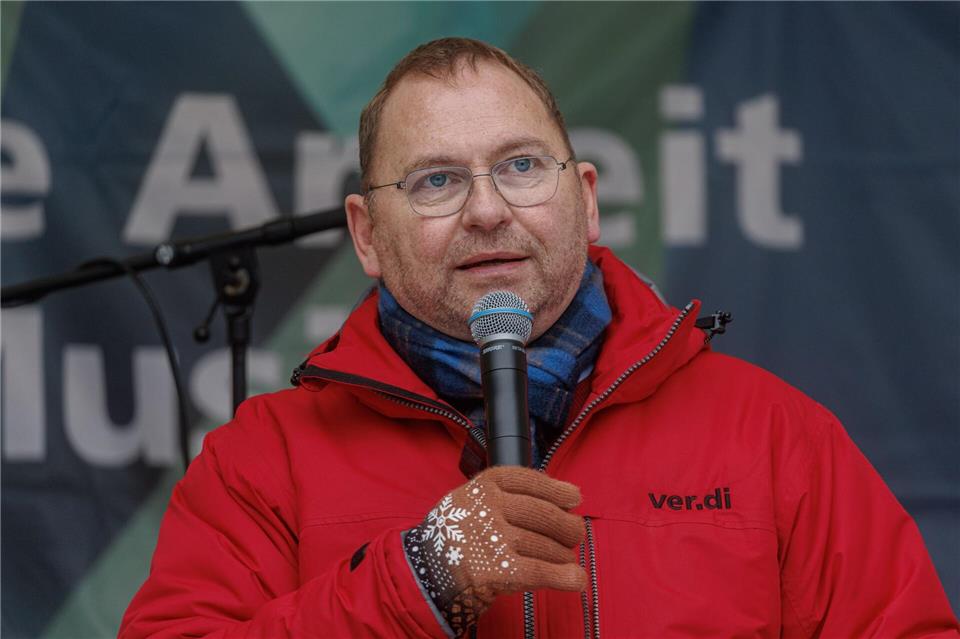 Verdi-Boss Frank Werneke hält Hamburg für ein kämpferisches und entschlossenes Kraftzentrum.Markus Scholz/dpa