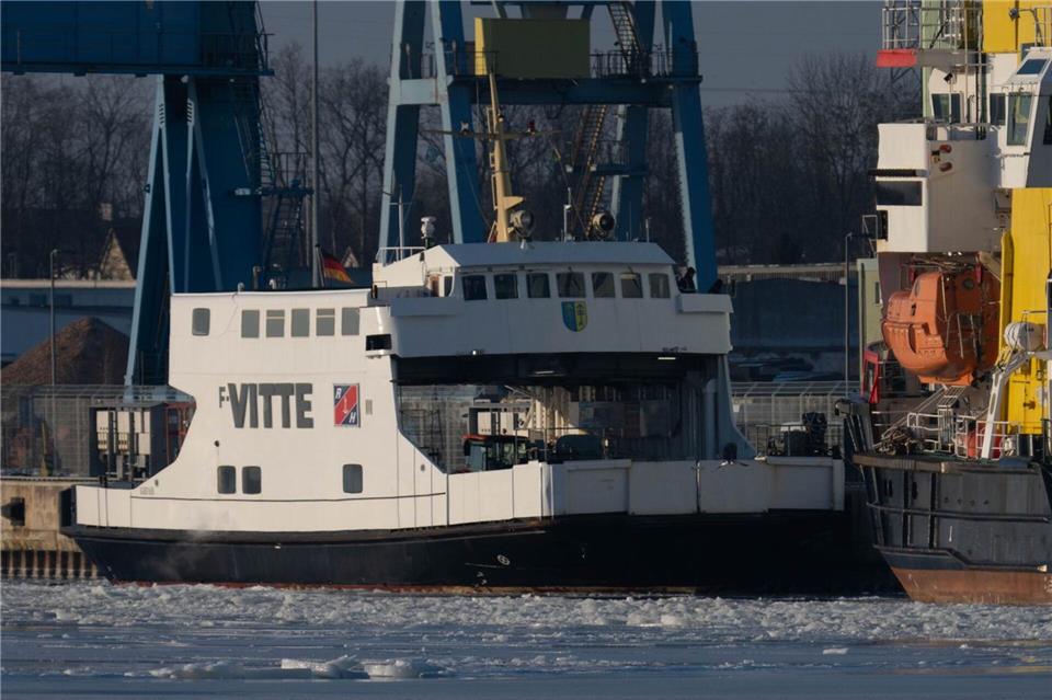 Vergangene Woche war die Fähre „Vitte“ zur Reparatur nach Stralsund gekommen.Stefan Sauer/dpa
