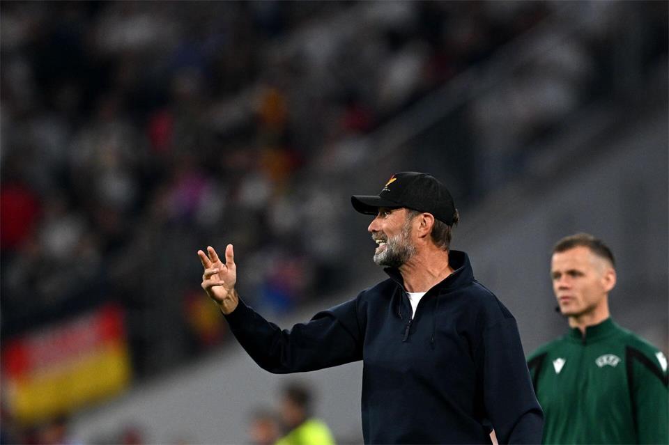 Verhalf schon einer Reihe von Nationalspielern zum Debüt: Bundestrainer Jürgen Klopp.Sven Hoppe/dpa
