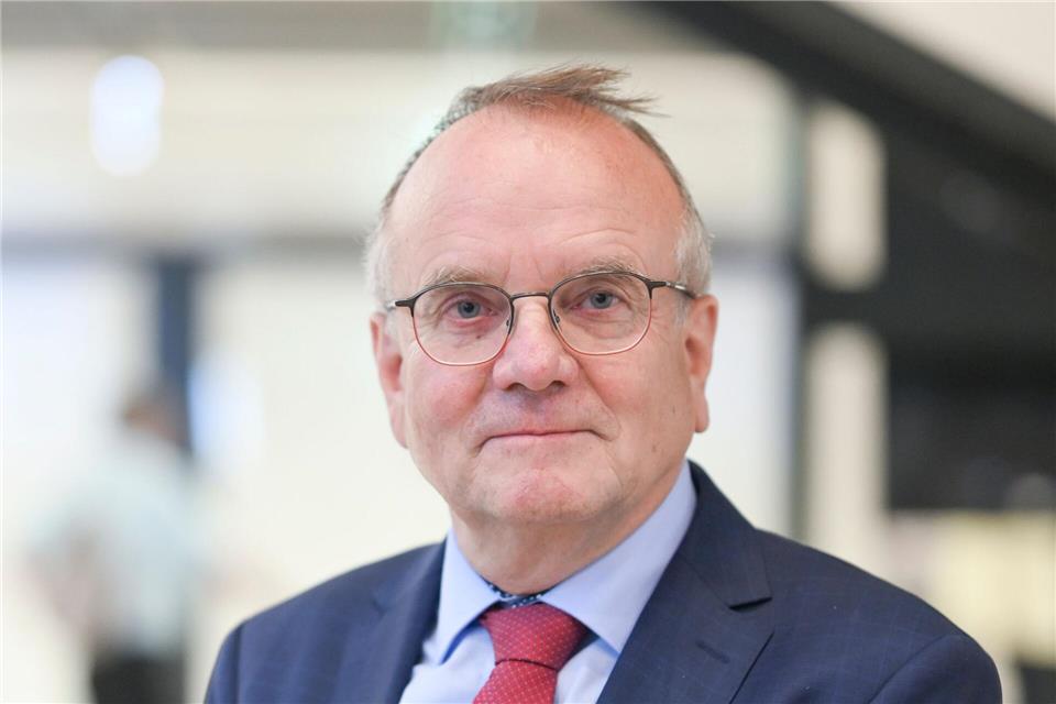 Verkehrsminister Detlef Tabbert (BSW) setzt auf den Dialog und hofft auf ein Ende des Zoffs innerhalb der BSW-Landtagsfraktion. (Archivbild)Jens Kalaene/dpa