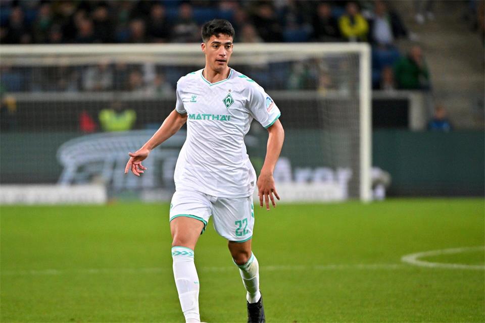 Verlässt Werder Bremen: Der argentinische Abwehrspieler Julian Malatini wechselt in die USA. (Archivbild)Jan-Philipp Strobel/dpa