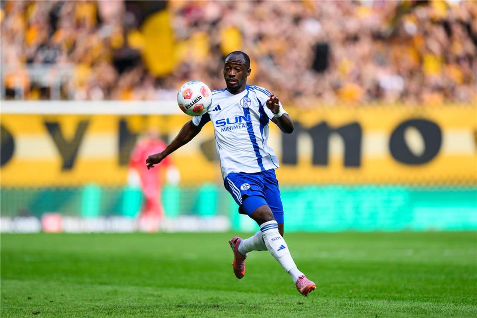 Verlässt den FC Schalke 04 im Sommer: Christopher Antwi-Adjei. (Archivbild) Robert Michael/dpa