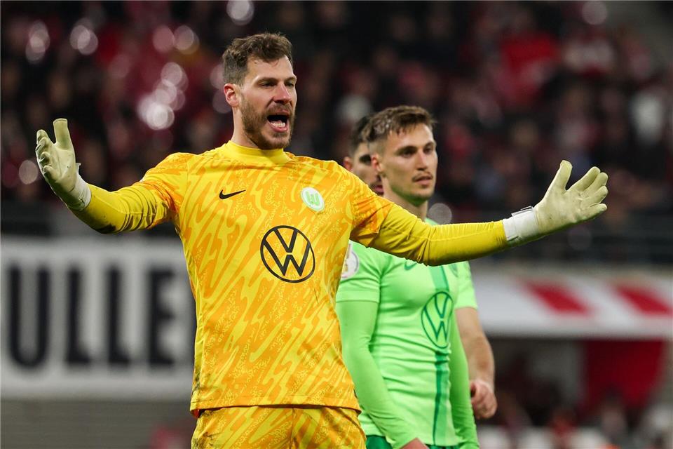Verlässt den VfL Wolfsburg: Torwart Marius Müller. (Archivbild)Jan Woitas/dpa