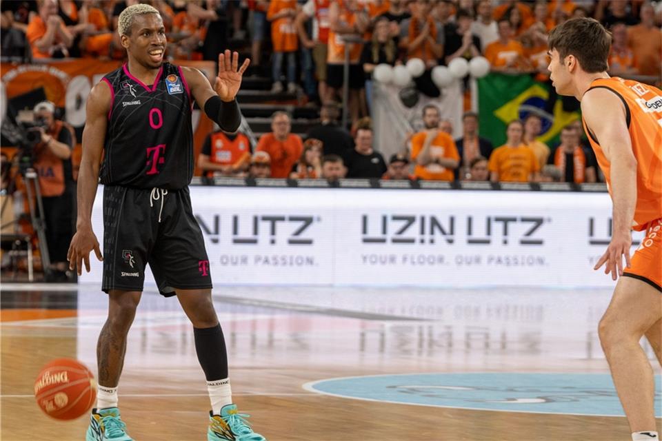 Verlässt die Telekom Baskets Bonn: Spielmacher T.J. Shorts.