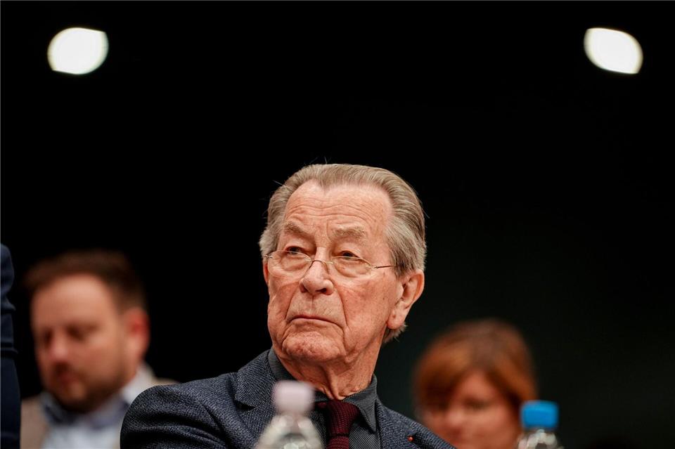 Verlangt von der SPD Mut bei Sozialreformen: der Ex-Parteivorsitzende Franz Müntefering. (Archivbild)Kay Nietfeld/dpa