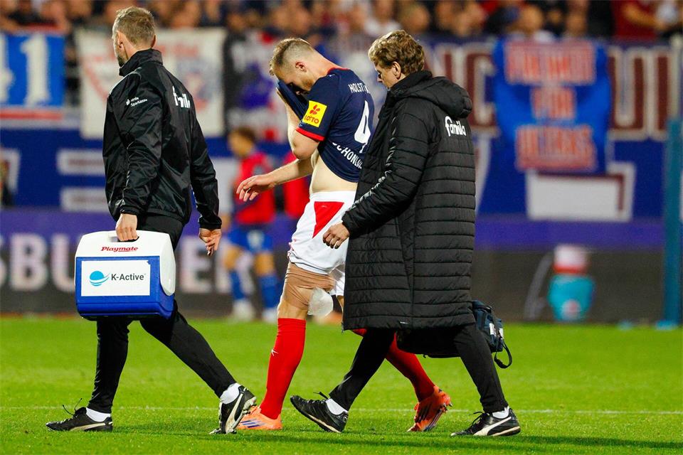 Verletzung beim Comeback: Kiels Verteidiger Sebastian Schonlau.Frank Molter/dpa