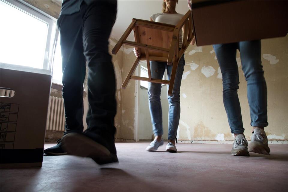 Vermieter dürfen eine hinterlegte Kaution für eine Frist von bis zu sechs Monaten zurückhalten.picture alliance / dpa Themendienst