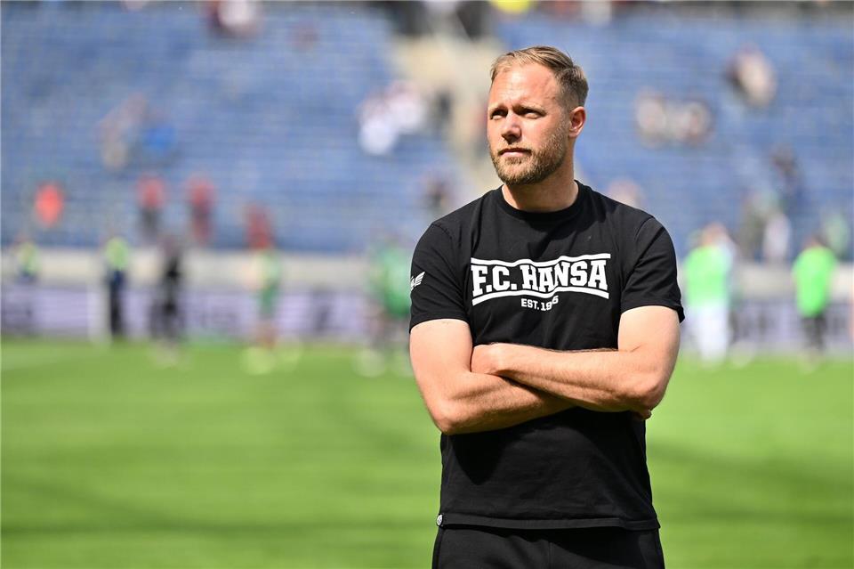 Verpasste mit seiner Mannschaft den Sprung nach oben: Hansa Rostocks Trainer Daniel Brinkmann.Swen Pförtner/dpa
