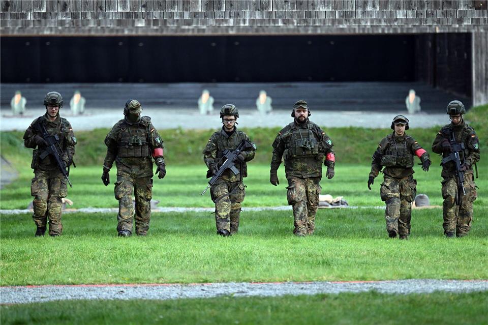 Verpflichtende Musterungen wollen die Grünen - mehr Pflicht beim Wehrdienst aber erst einmal nicht.Federico Gambarini/dpa