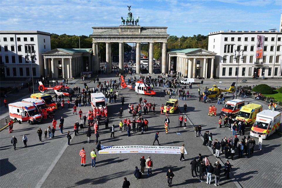 Verschiedene Organisationen haben die Aktion gemeinsam veranstaltet.Jens Kalaene/dpa