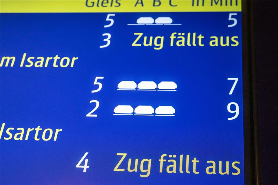Verspätungen gehören bei der S-Bahn zur Tagesordnung. (Archivbild)Peter Kneffel/dpa