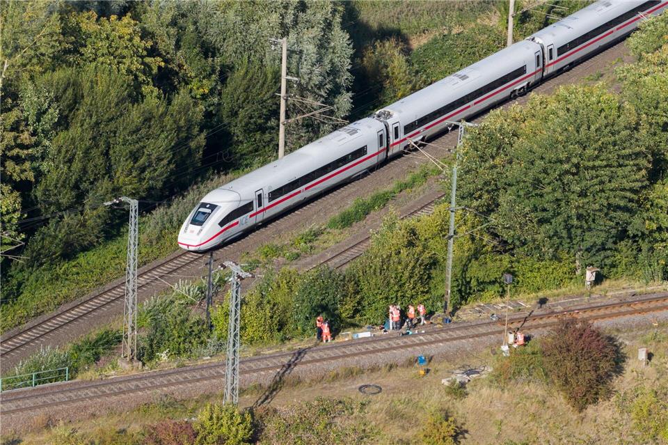 Verspätungen und Ausfälle prägten am Wochenende den Bahnverkehr zwischen Hannover und Berlin. Nun läuft er fast wieder wie gewohnt.Julian Stratenschulte/dpa