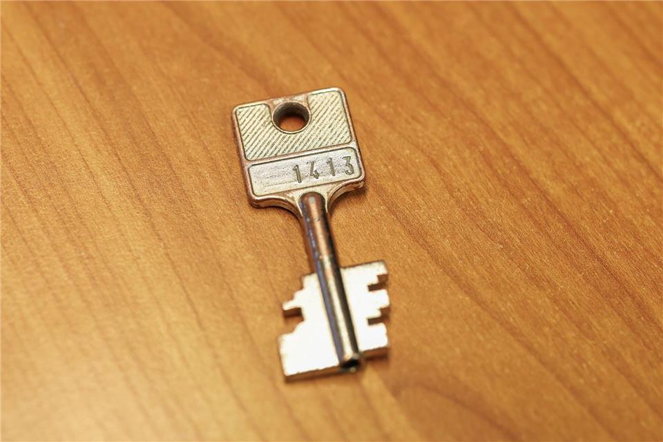 Verspricht Sicherheit, wenn auch keine 100-prozentige: der Schlüssel zu einem Bankschließfach.Christoph Reichwein/dpa