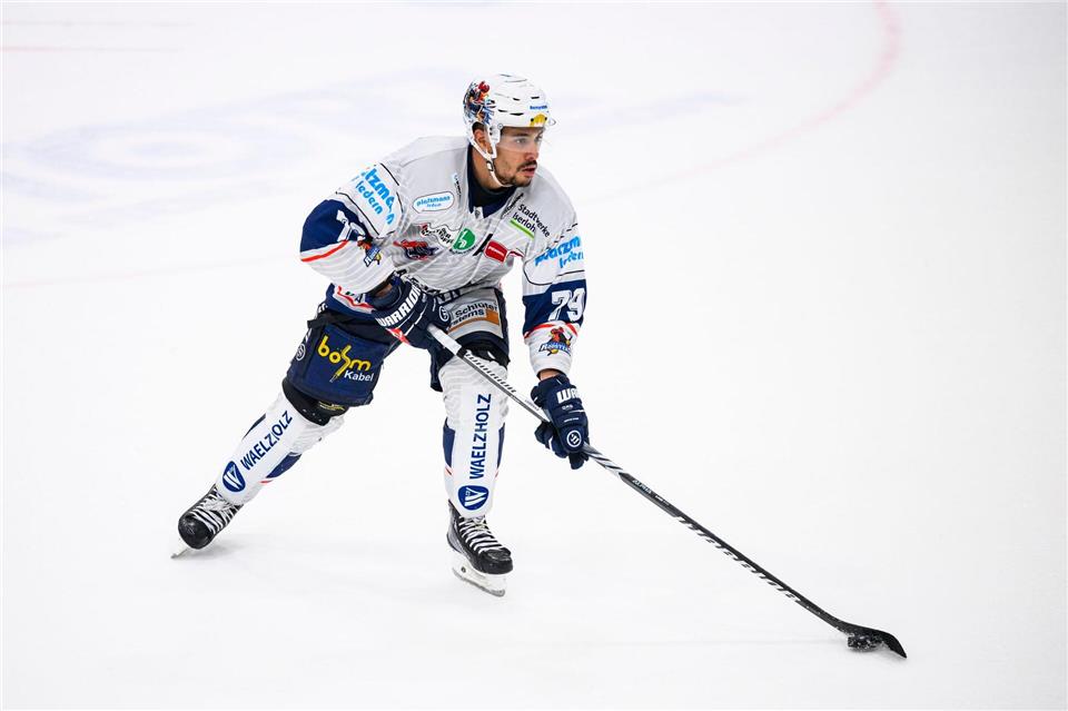 Verteidiger Colin Ugbekile bleibt den Iserlohn Roosters erhalten. (Archivbild)Tom Weller/dpa