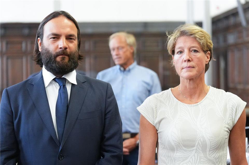 Verteidiger Ingo Bott hat im Namen der Angeklagten Christina Block einen Befangenheitsantrag gegen die Vorsitzende Richterin Isabel Hildebrandt gestellt.Marcus Brandt/dpa