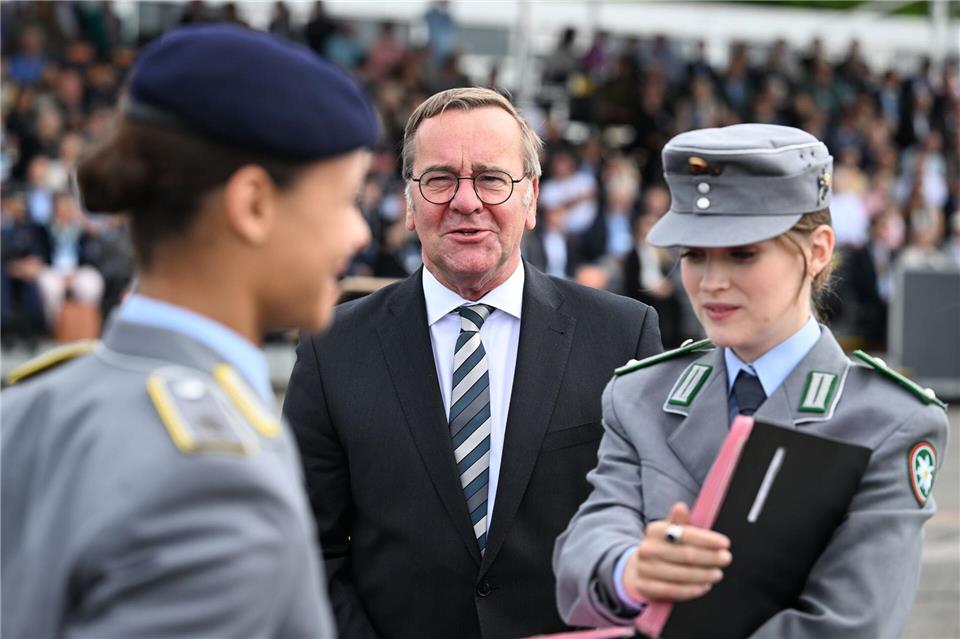 Verteidigungsminister Boris Pistorius (SPD) ist mit der Resonanz am Bundeswehr-Aktionstag zufrieden.Sven Hoppe/dpa