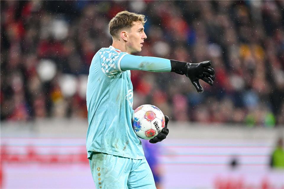 Vertrat Robin Zentner im FSV-Tor: Lasse RießHarry Langer/dpa