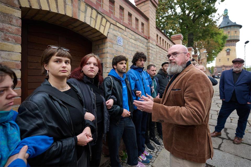 Vertreter der Jüdischen Studierendenunion Deutschlands hatten den AfD-Politiker Hans-Thomas Tillschneider an der Gedenkfeier-Teilnahme gehindert. (Archivbild)Hendrik Schmidt/dpa