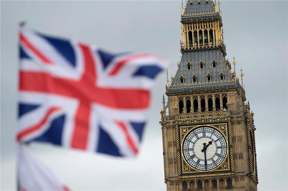 Vertreter der Wirtschaft hoffen auf weitere Annäherungen Großbritanniens an die EU. (Symbolbild)Hannah Mckay/epa/dpa-tmn