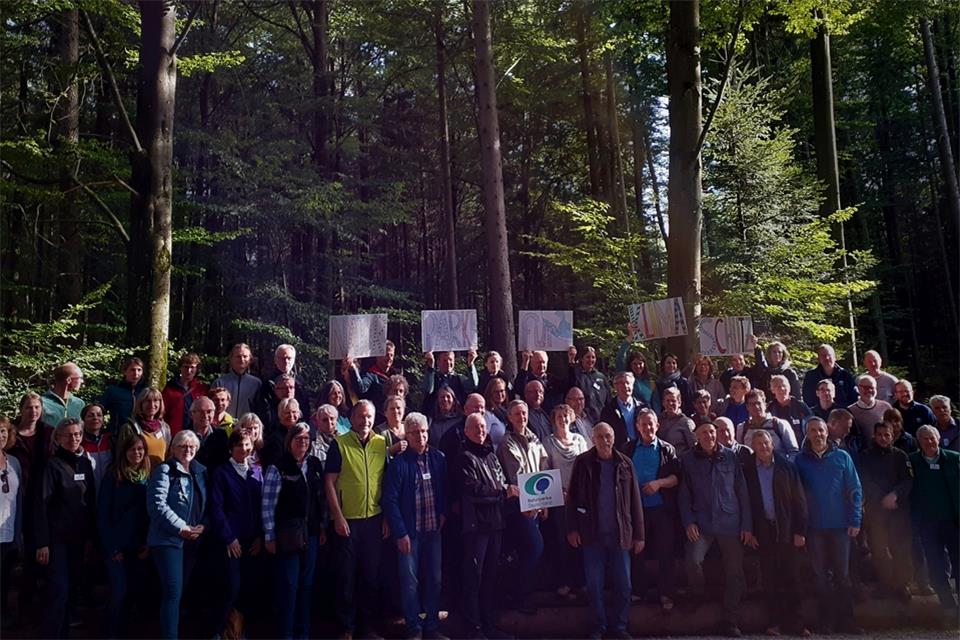 Vertreter der deutschen Naturparke haben sich zur Jahrestagung getroffen und ein Positionspapier verabschiedet.