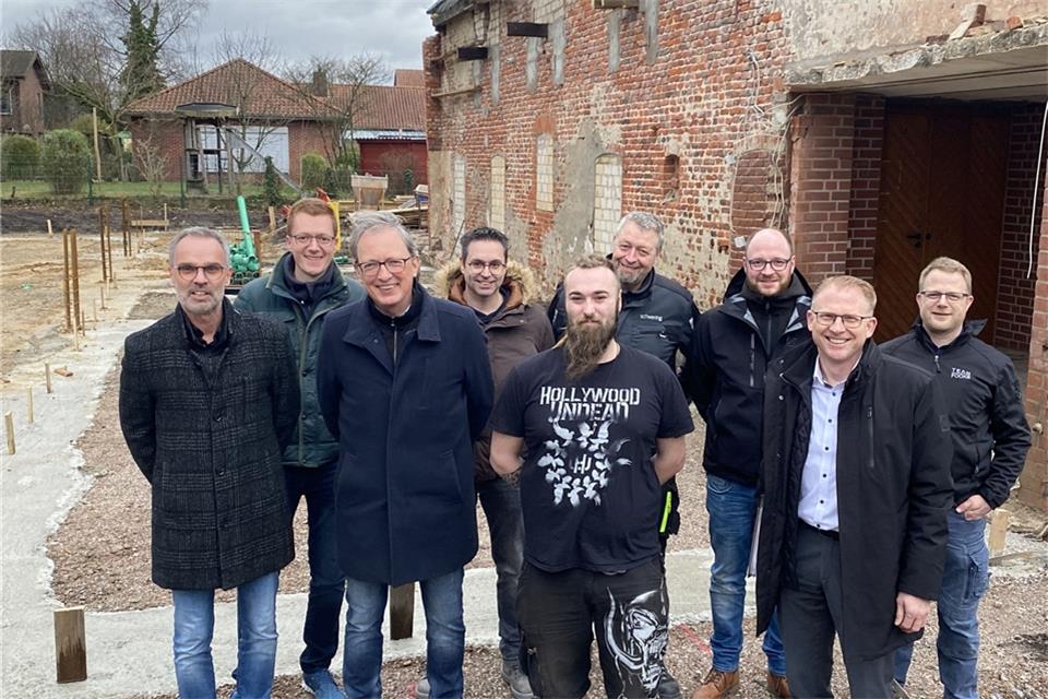 Vertreter von Vereinen und der Gemeinde haben sich über die zukünftige Nutzung der Räume im künftigen Haus der Vereine abgestimmt.