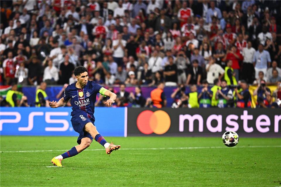 Verwandelte seinen Elfmeter: Achraf Hakimi. Tom Weller/dpa