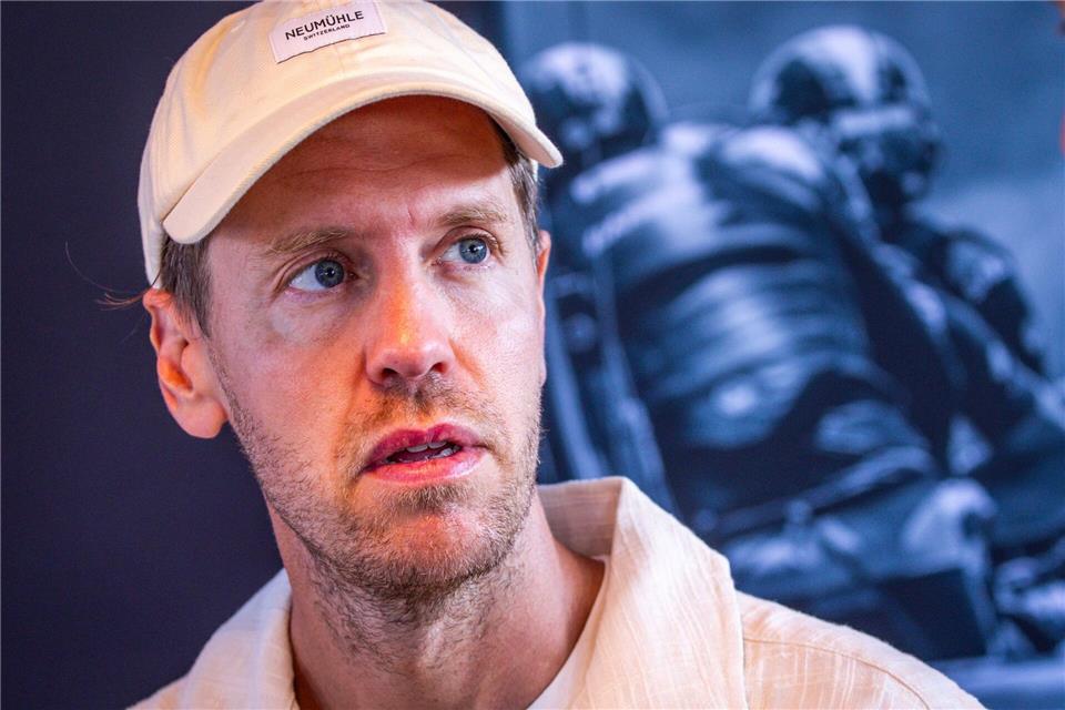 Vettel-Helm wird versteigertJens Büttner/dpa
