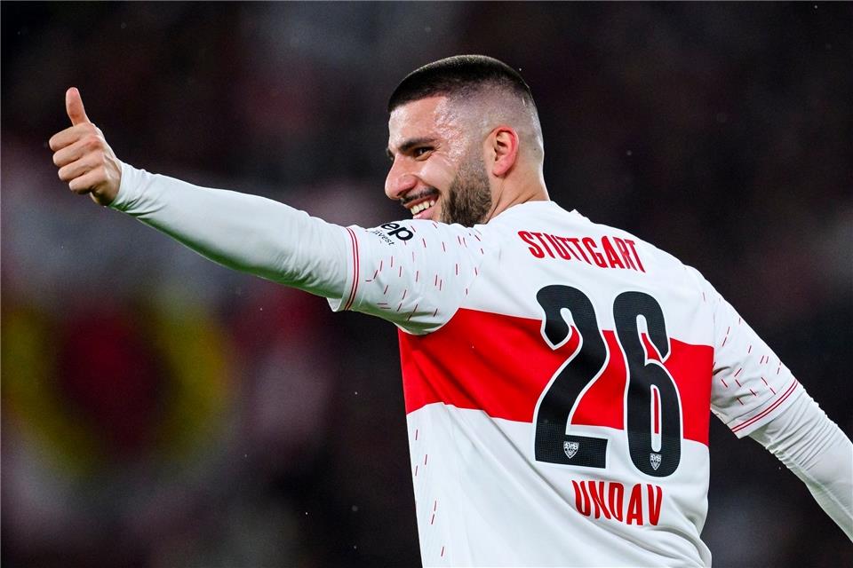 VfB-Stürmer Deniz Undav ist Vater einer Tochter geworden.