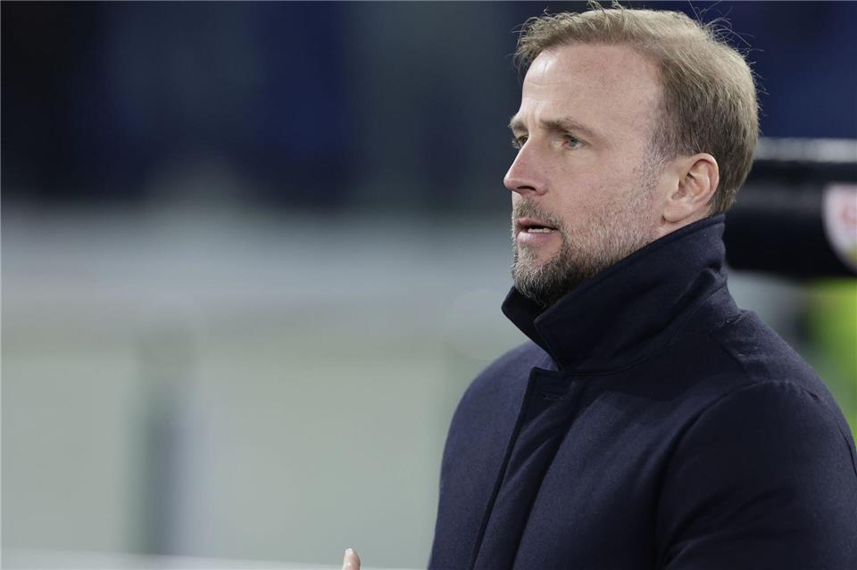 VfB-Trainer Sebastian Hoeneß will sich auf Rechenspiele nicht einlassen.Antonio Balasco/LiveMedia-IPA/ZUMA Press Wire/dpa