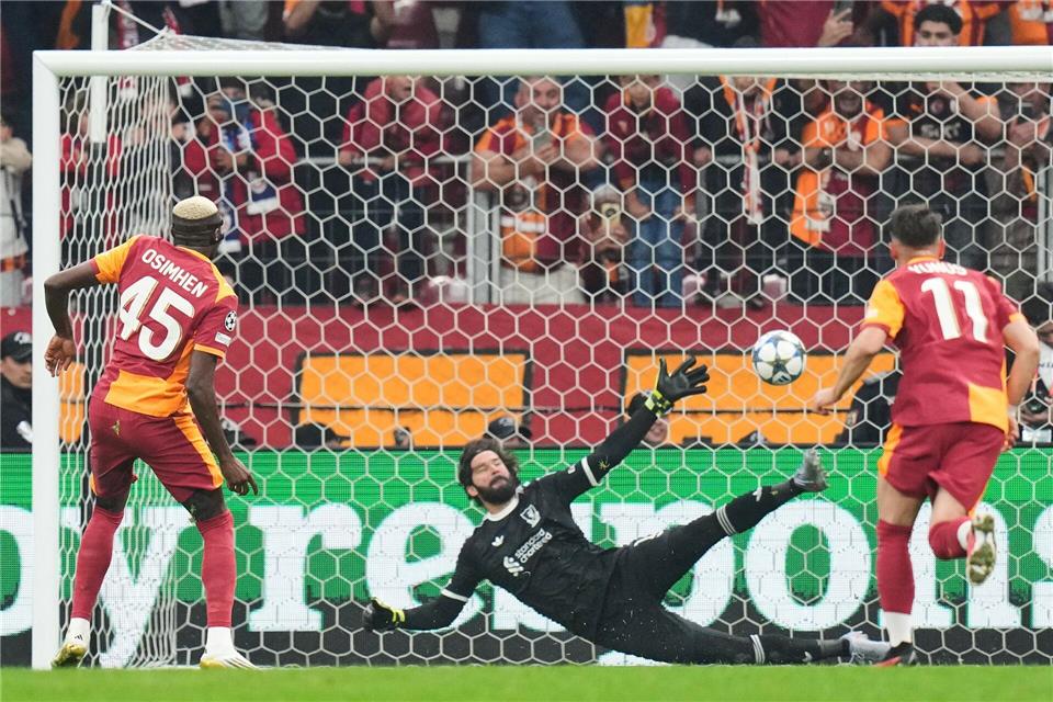 Victor Osimhen sorgte für die Führung von Galatasaray gegen Liverpool.Francisco Seco/AP/dpa