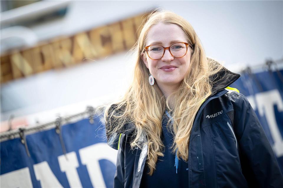 Das segelnde Klassenzimmer - Eine besondere Schule auf See  Victoria Effinghausen koordiniert den Törn.Sina Schuldt/dpa