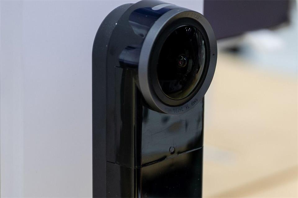 Videotürklingeln könnten auch Passanten oder Nachbarn erfassen: Im Zweifel bei der Datenschutzbehörde nachfragen, was zulässig ist.Nico Tapia/dpa-tmn