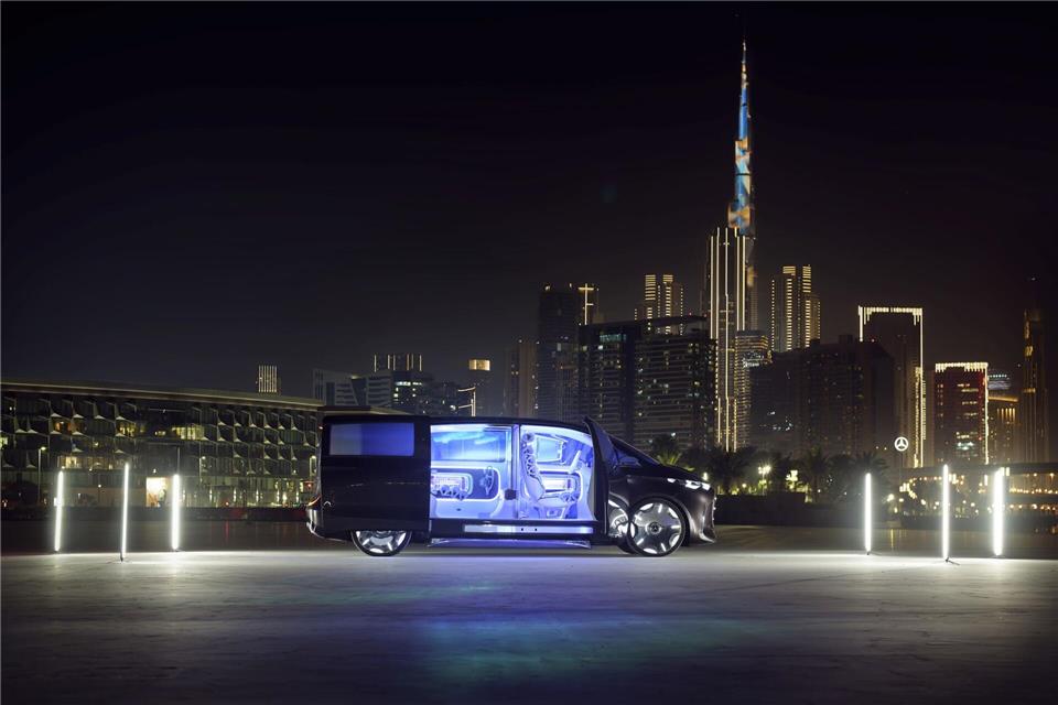 Viel Platz und luxuriöses Ambiente: So will Mercedes mit der Vision V auf seine neuen Vans aufmerksam machen.Mercedes-Benz AG/dpa-tmn