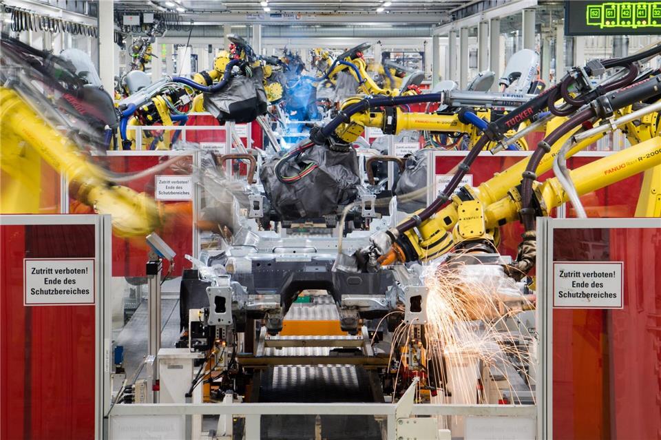 Viele Autobauer stehen unter Druck. (Archivbild) Julian Stratenschulte/dpa