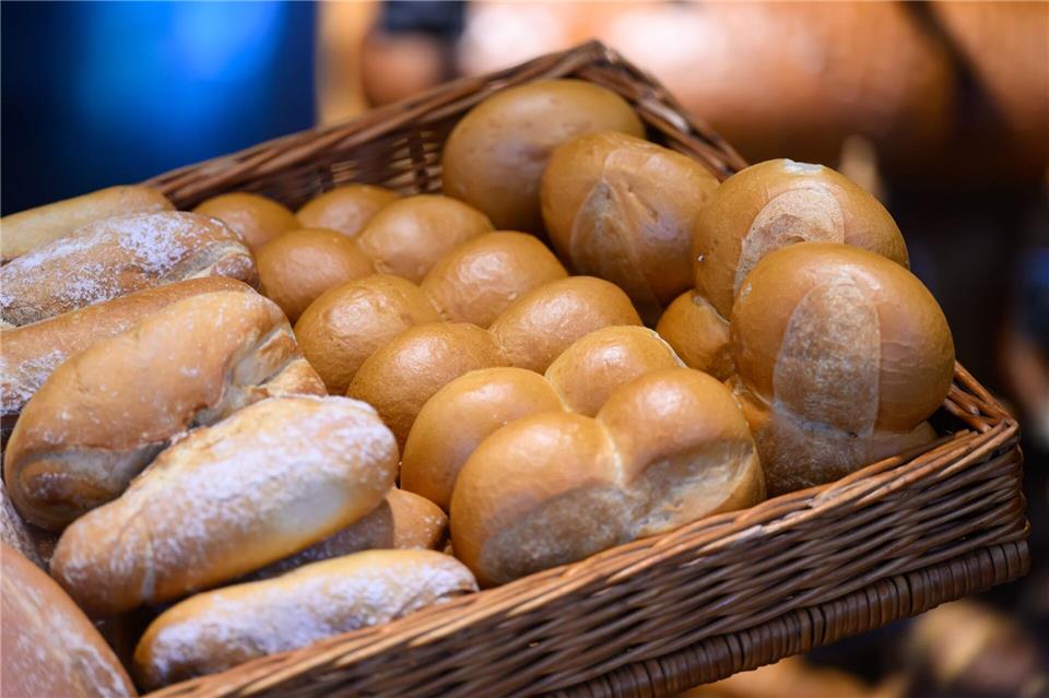 Viele Bäckereiunternehmen stehen wirtschaftlich unter Druck. (Symbolbild)Robert Michael/dpa