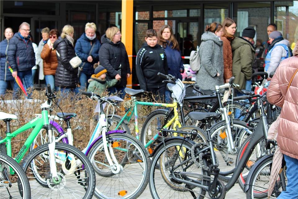 Viele Besucher kamen zur 13. Auflage der Fahrradbörse in Raesfeld.